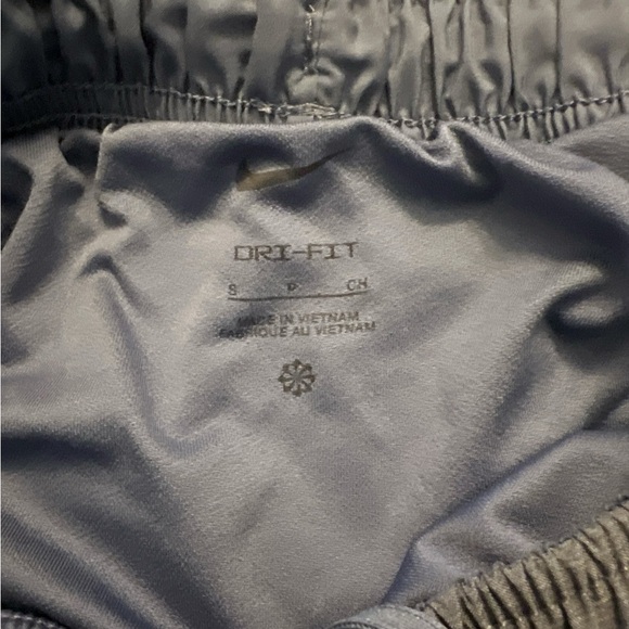 Nike Blue Athletic Shorts with Elastic Waistband - Picture 4 of 4